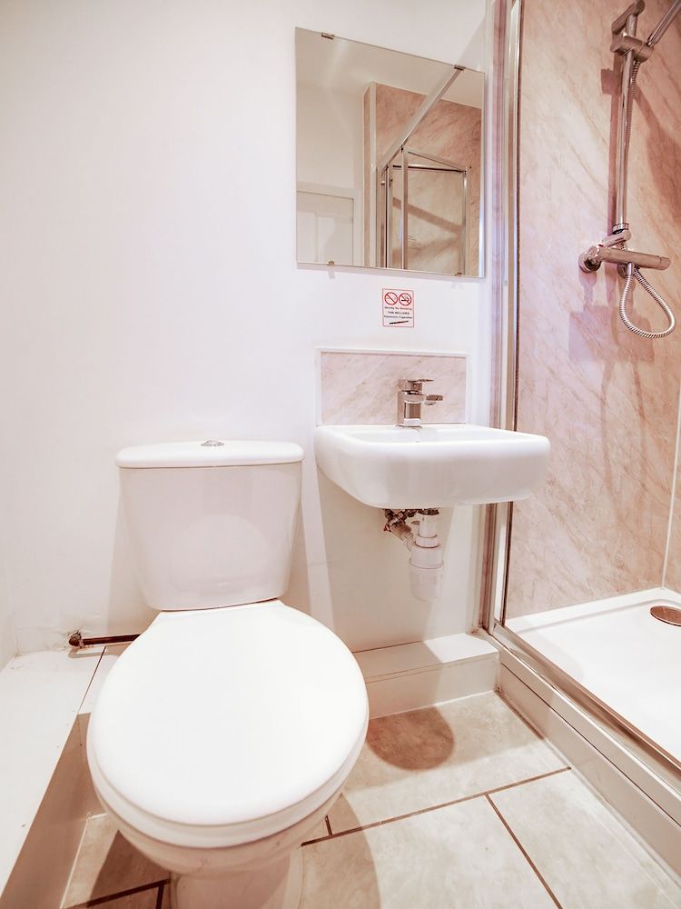 Snooze Hotel Double Room, Ensuite 3