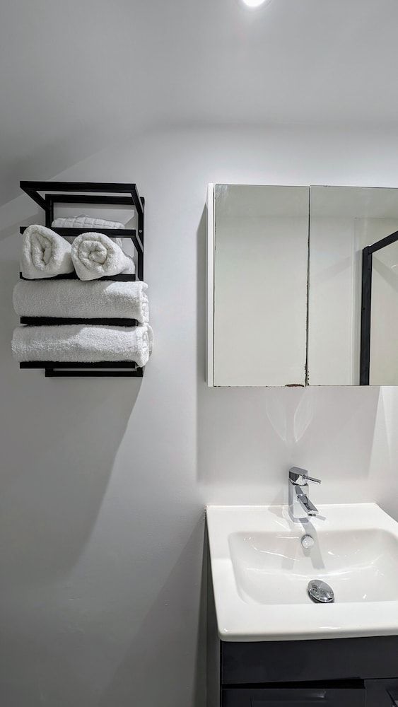 INNit Bliss Classic Double Room 5