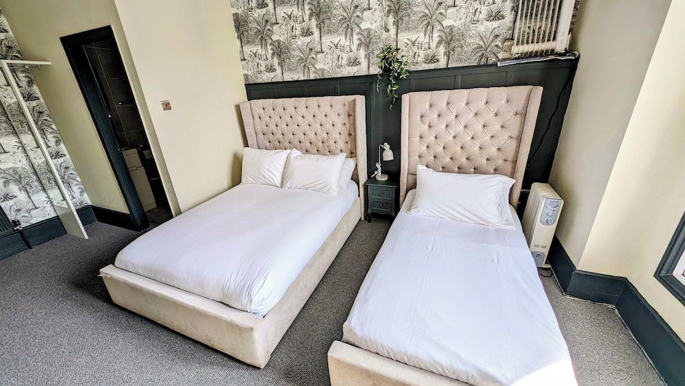 INNit Bliss Premium Triple Room 4