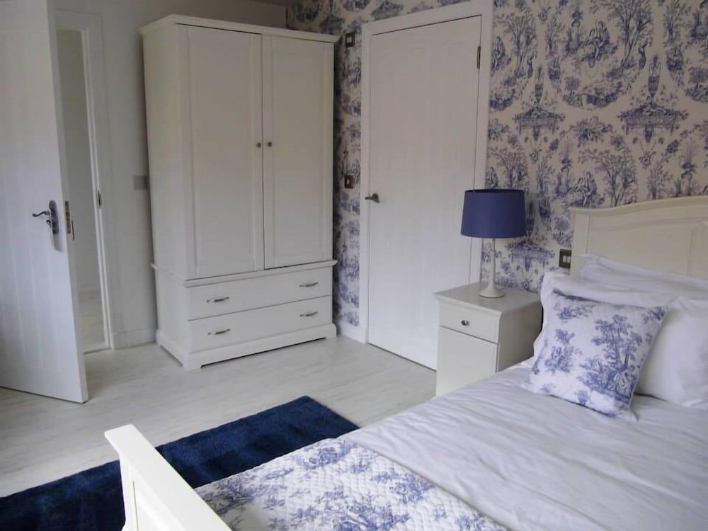 Luxury Double Room (Scotstown)