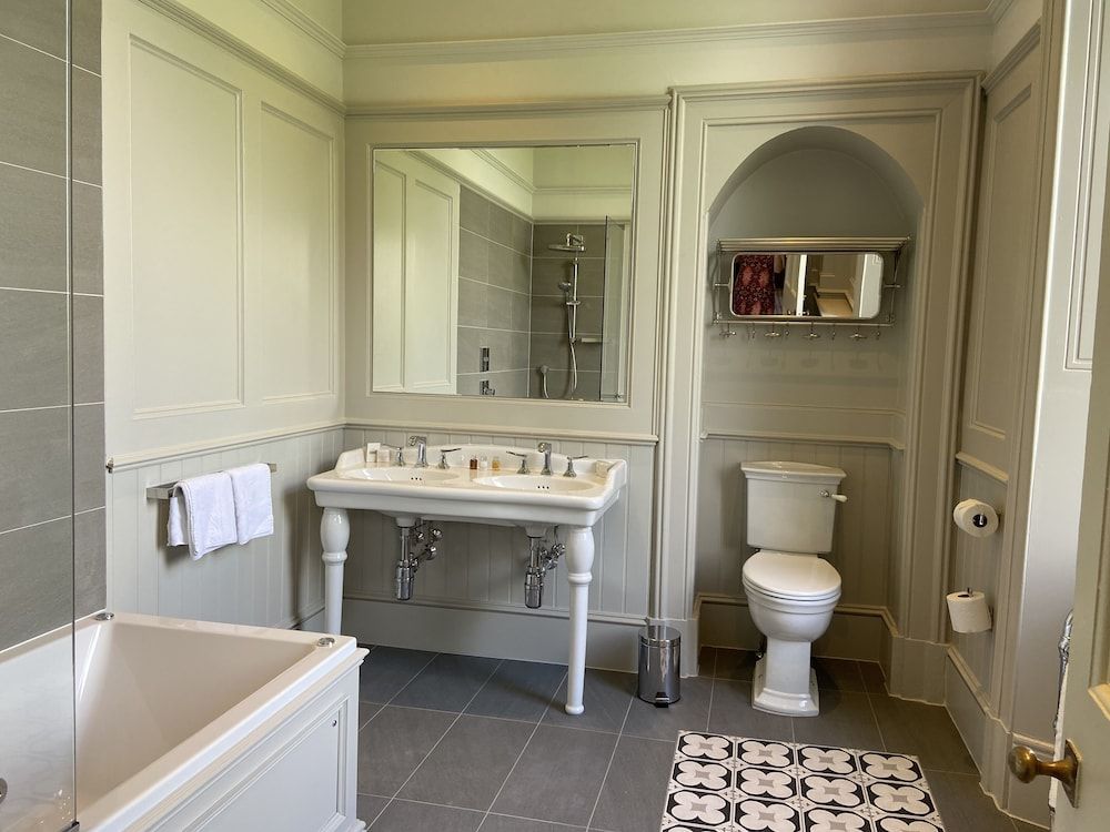 Cornhill Castle Hotel Executive Room 6