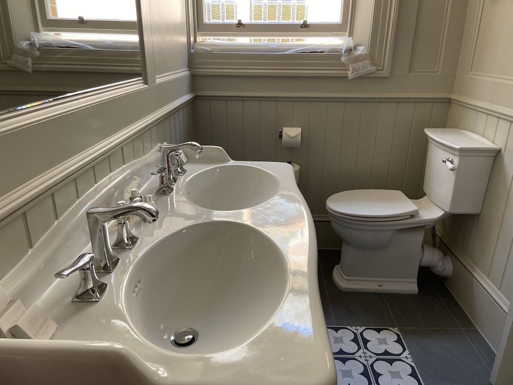 Cornhill Castle Hotel Classic Double Room 5