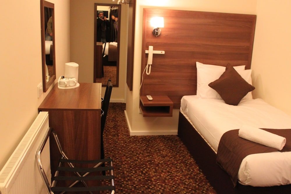 undefined Prince Regent Hotel Excel London 2