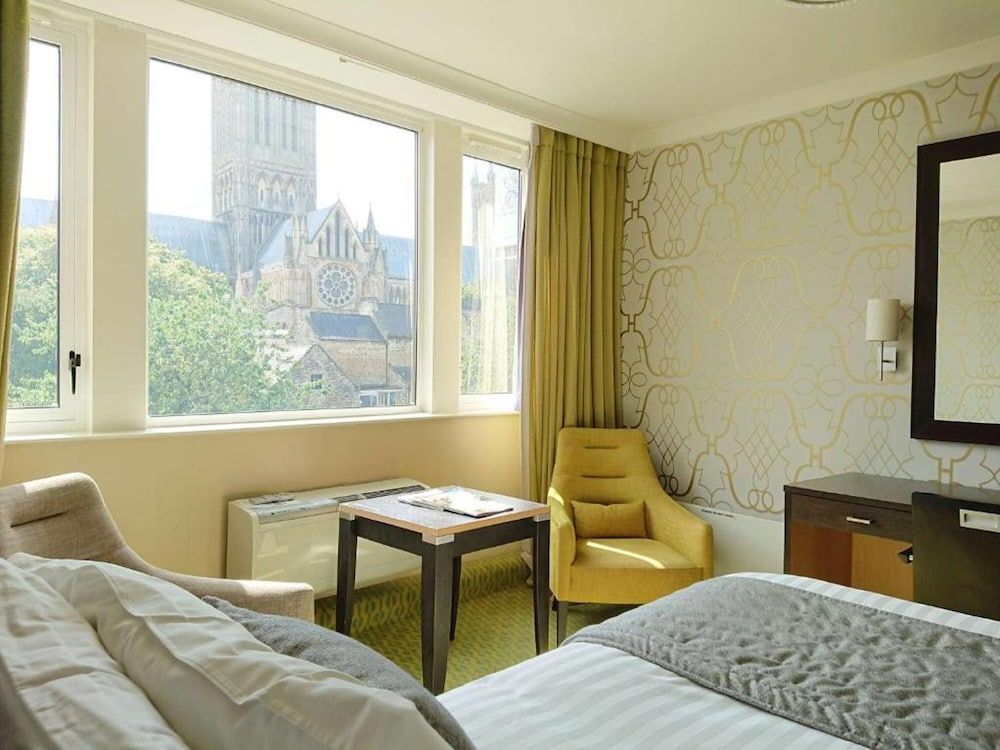 Superior Double Room, City View