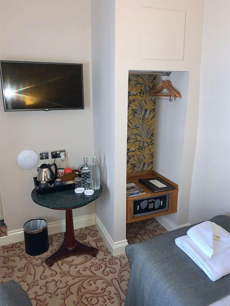 Colchester Boutique Hotel Twin Room, Ensuite 14