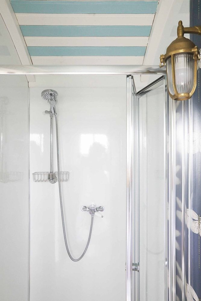 Westfield House Farm Family Room, Ensuite 4