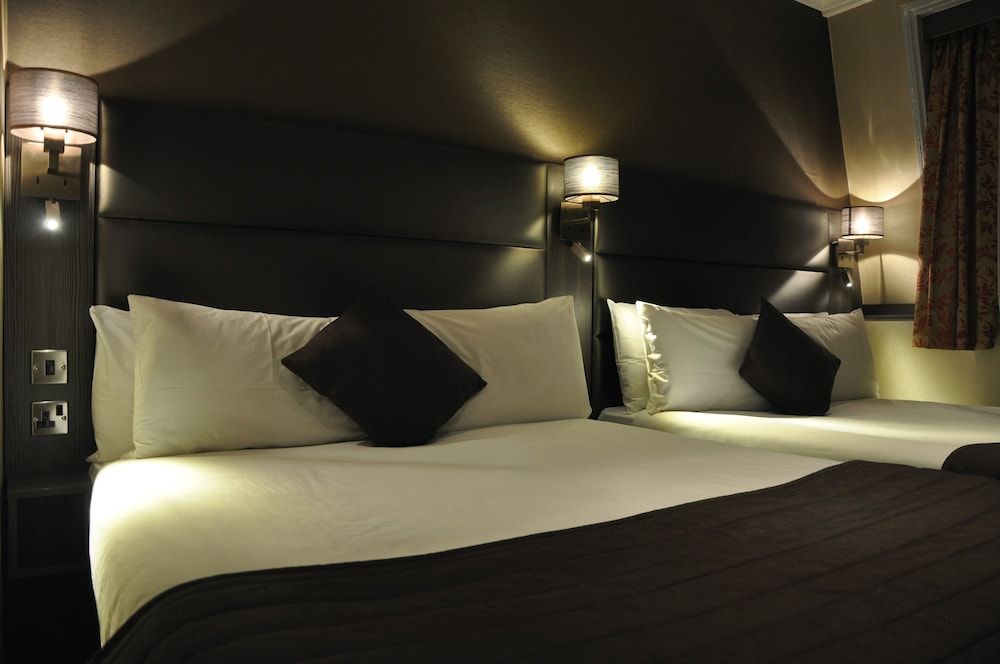 undefined Brunel Hotel