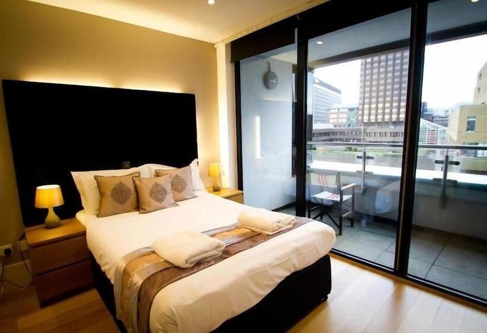 undefined Merchant Quarters 10