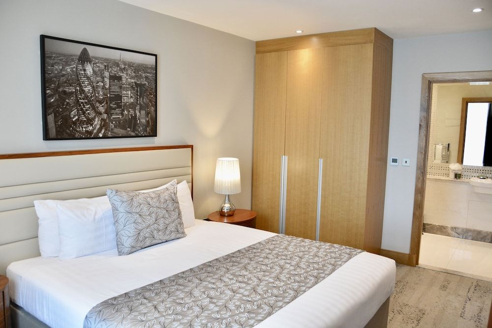 Sanctum London Belsize Road Luxury Apartment, 1 Bedroom, Accessible 5