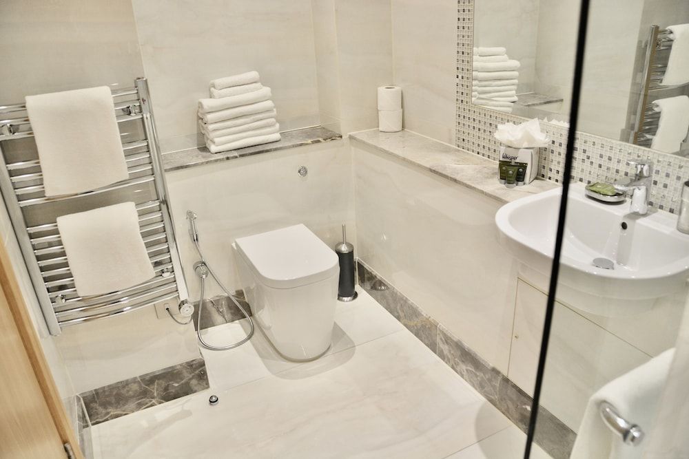 Sanctum London Belsize Road Luxury Apartment, 1 Bedroom, Accessible 9