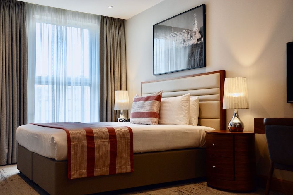 Sanctum London Belsize Road Luxury Apartment, 1 Bedroom, Accessible 3