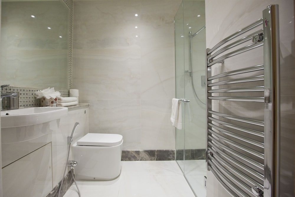 Sanctum London Belsize Road Luxury Apartment, 1 Bedroom, Accessible 8