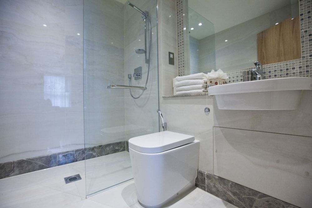 Sanctum London Belsize Road Luxury Apartment, 1 Bedroom, Accessible 7