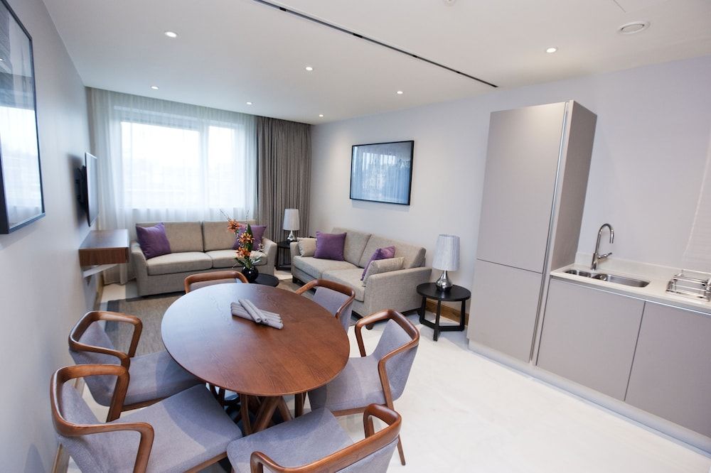 Sanctum London Belsize Road Deluxe Apartment, 2 Bedrooms, Accessible 12