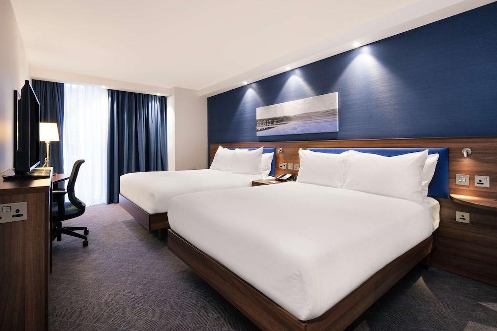 Family Room, 2 Queen Beds, Accessible (Connecting Rooms)