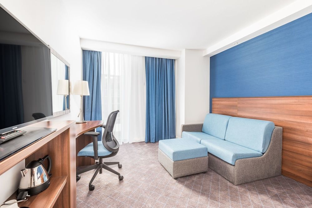 Room, 1 Queen Bed with Sofa bed, Non Smoking
