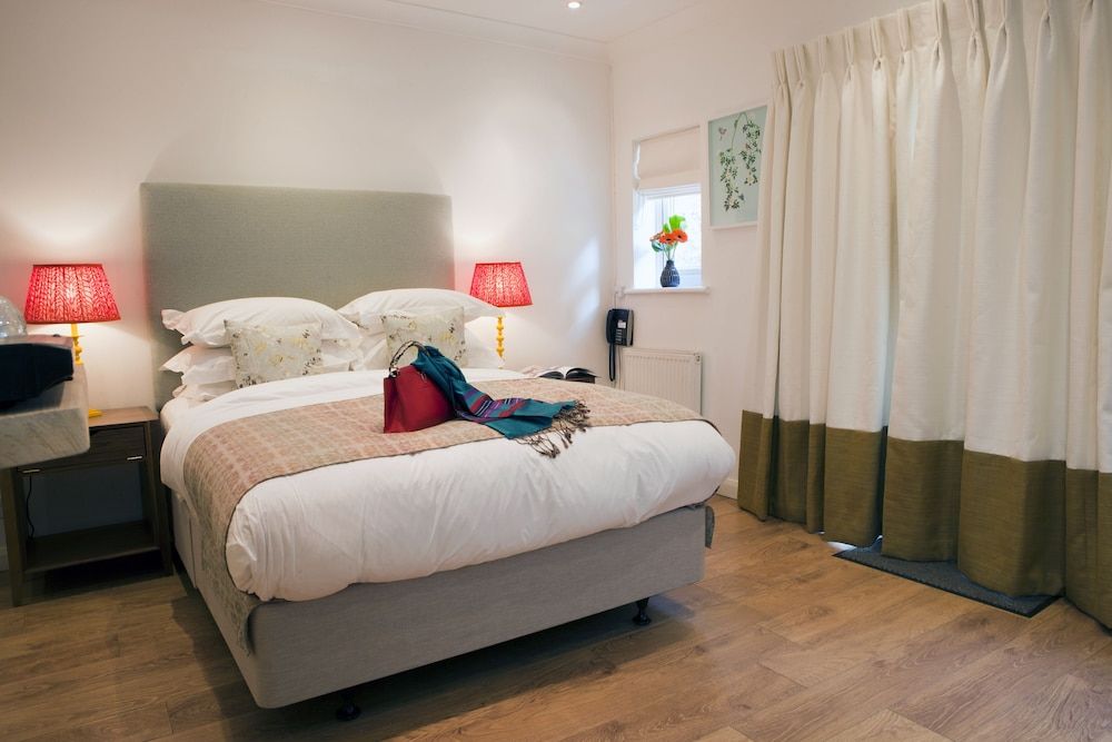 Sea Spray Garden Suite 4