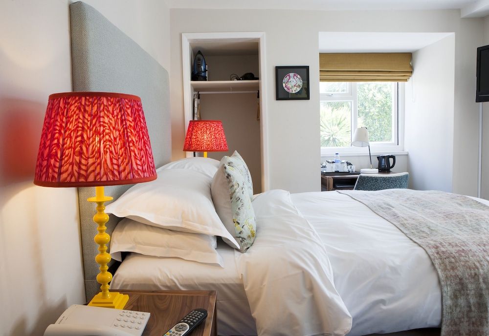 Sea Spray Compact Double Room 3