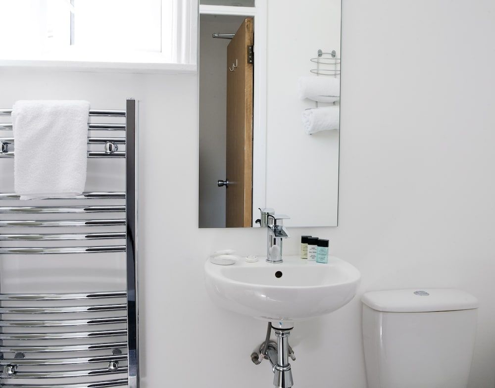 Sea Spray Compact Double Room 6