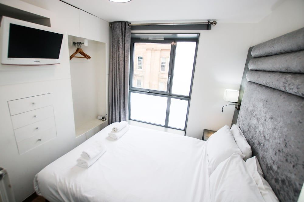 undefined Brunswick Merchant City Hotel 5