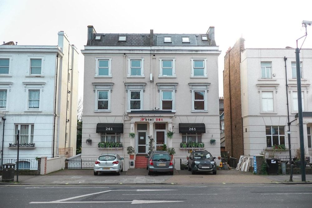 undefined Hotel 261 4