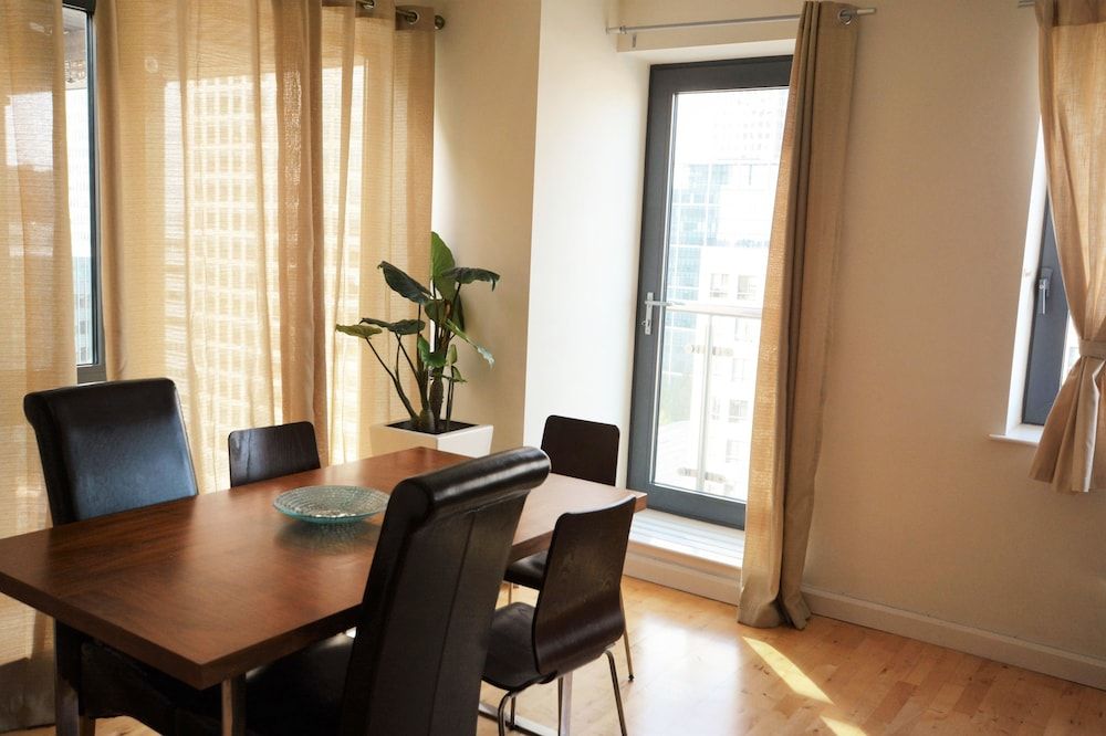 Zen Apartments - Canary Wharf Executive Apartment, 2 Bedrooms (Dock view ) 6