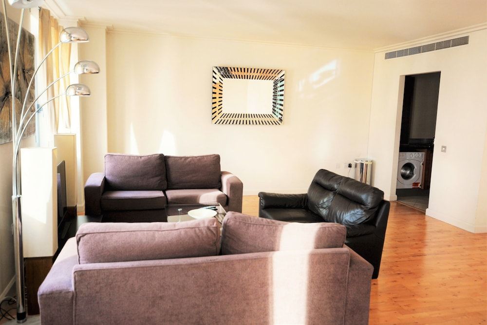 Zen Apartments - Canary Wharf Executive Apartment, 2 Bedrooms (Dock view ) 9