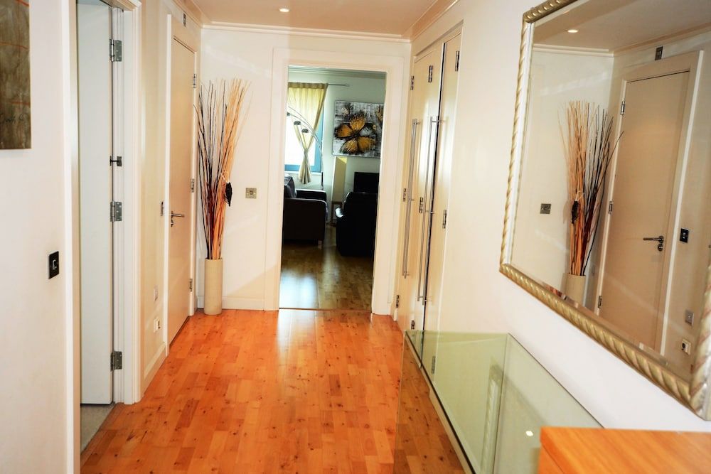 Zen Apartments - Canary Wharf Executive Apartment, 2 Bedrooms (Dock view ) 4