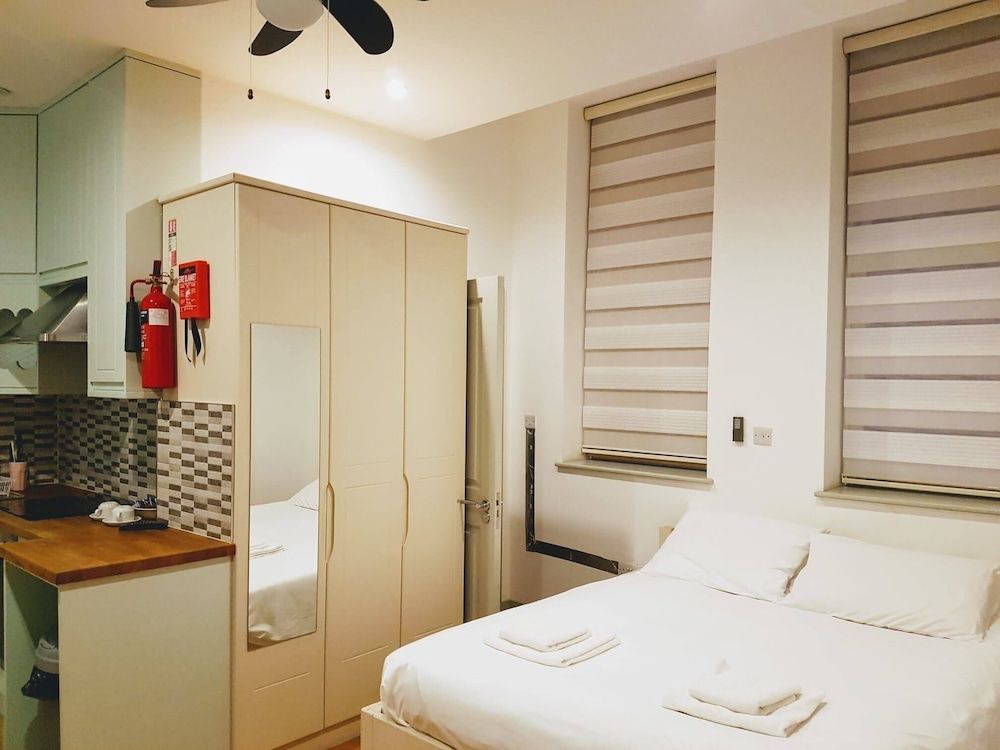 Forest House Hotel Comfort Studio, Ensuite (With Fully Fitted Kitchen) 2