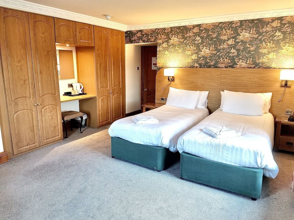 Duke Of Gordon Hotel Superior Double or Twin Room