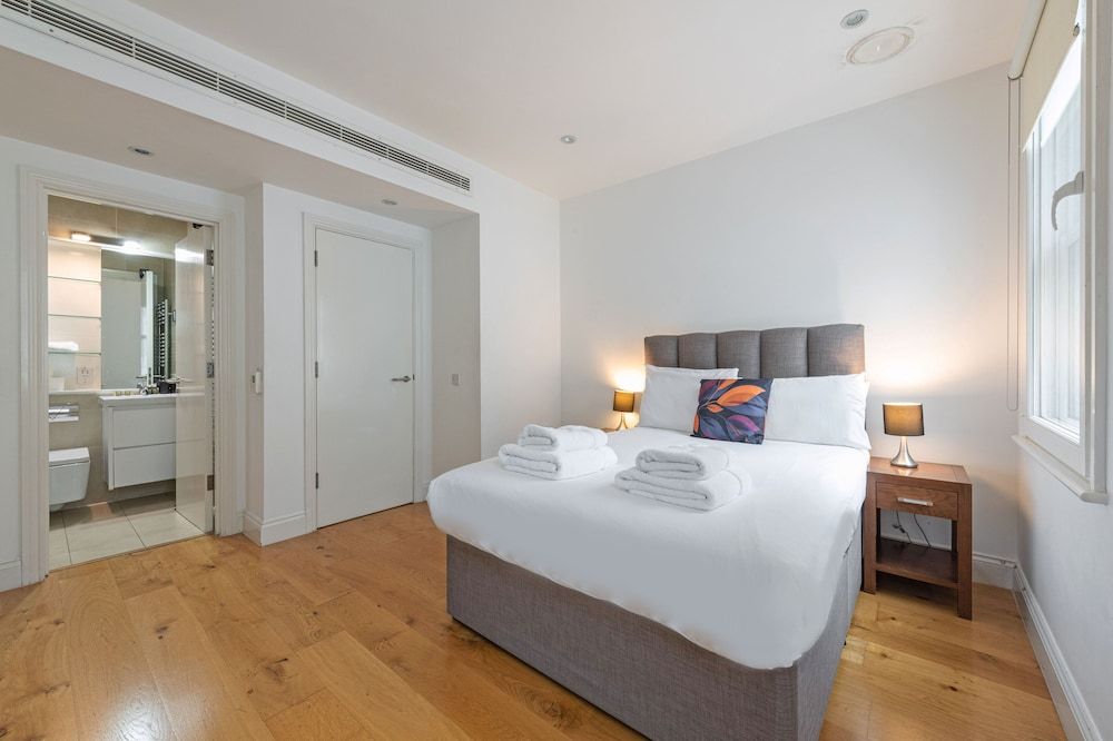 undefined Stayo Oxford Street 10