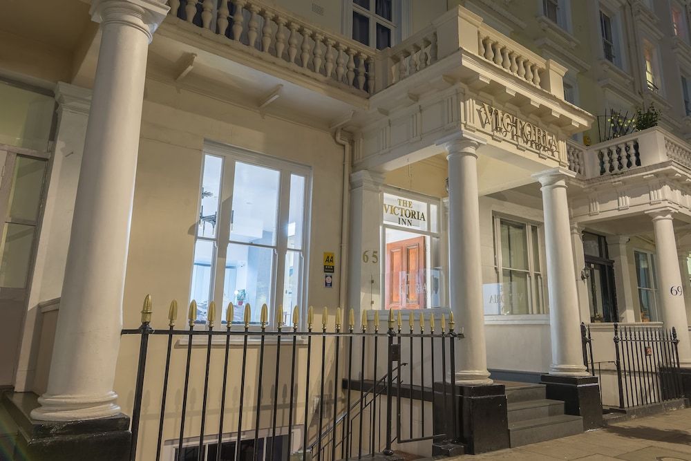 undefined Victoria Inn 9