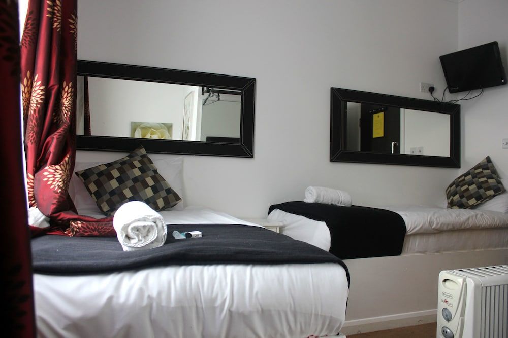 Twin Room, Ensuite