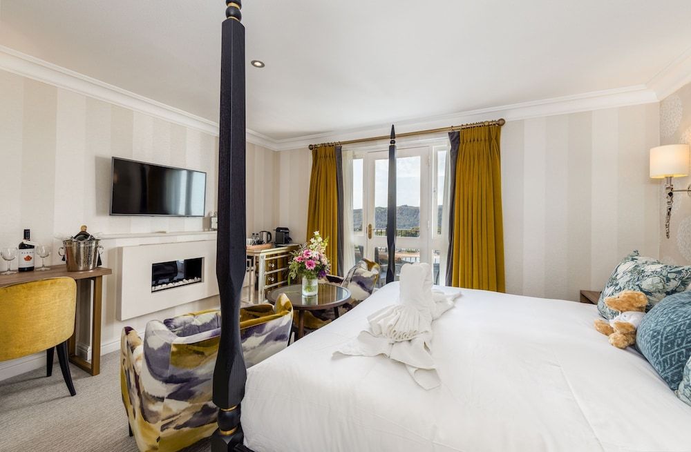 Windermere Hillthwaite Hotel Signature Double Room, 1 King Bed, Lake View, Lakeside 3