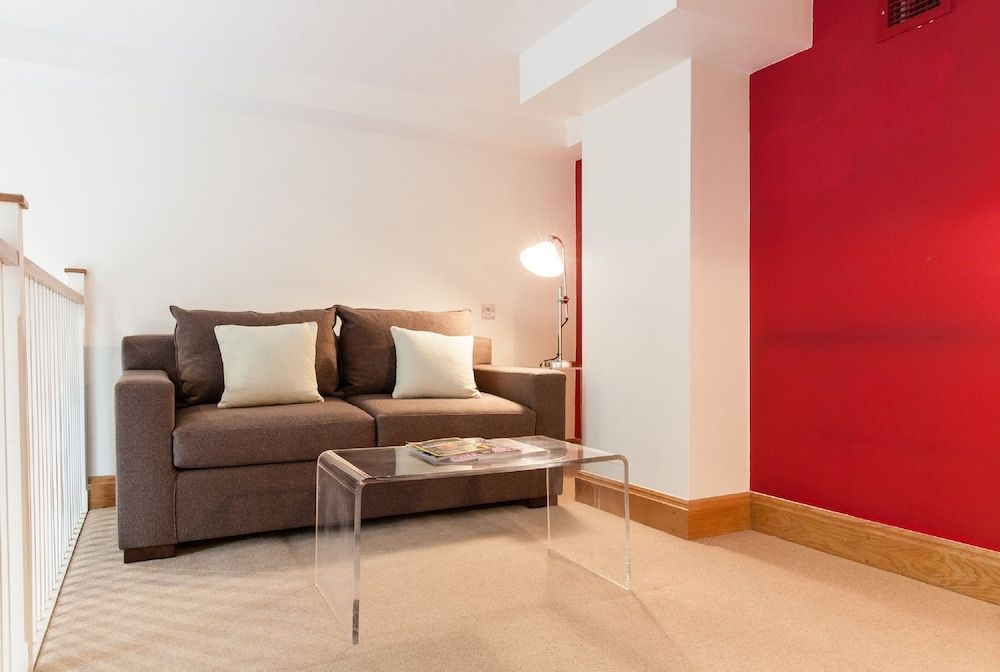 The Rockwell Double Suite 4