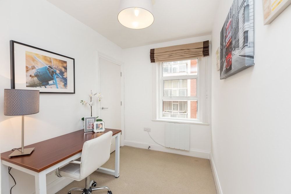 undefined Urban Chic - Bond Street 4