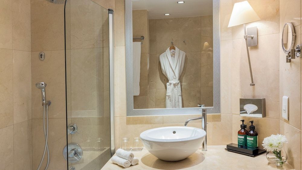 Crowne Plaza Porto by IHG Standard Room 13