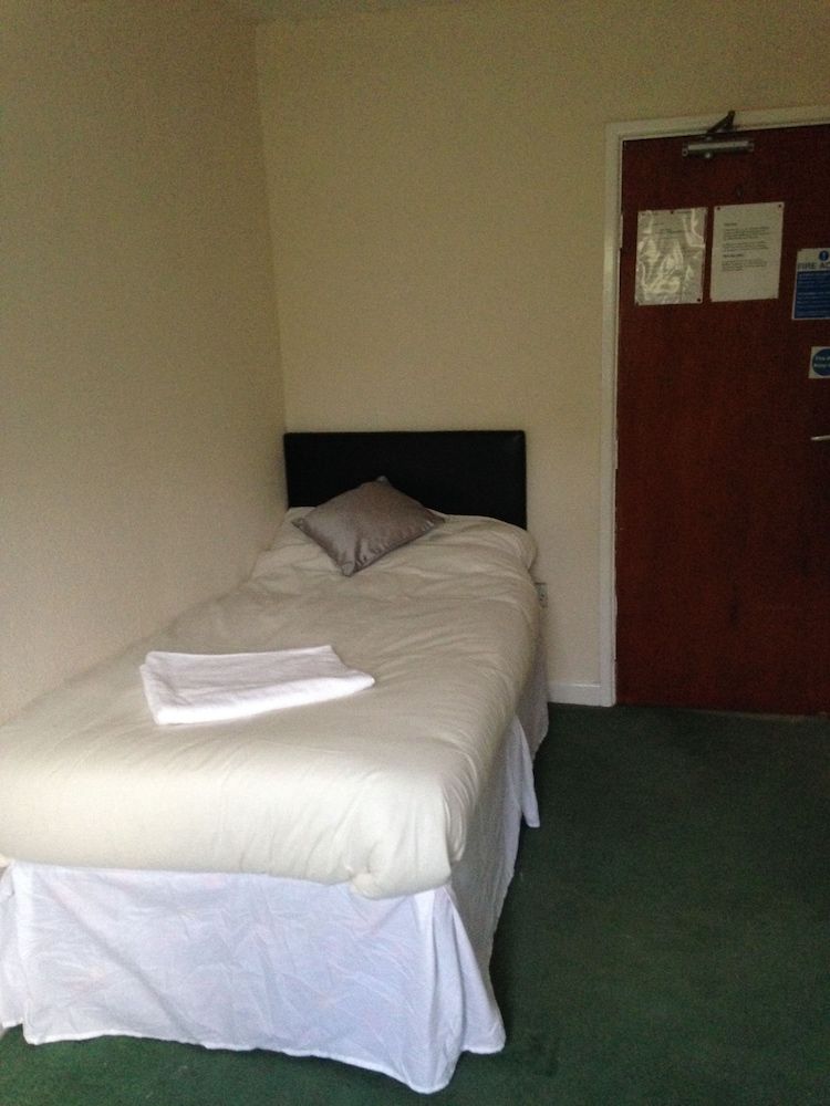 Basic Single Room