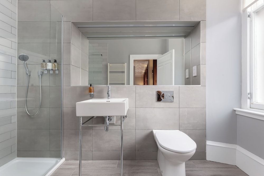 Destiny Scotland - Distillers House Deluxe Studio, 1 Bedroom 4