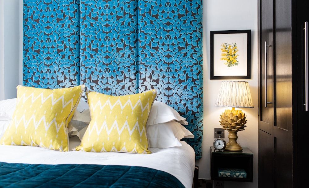 Hogarths Hotel Standard Double Room 2