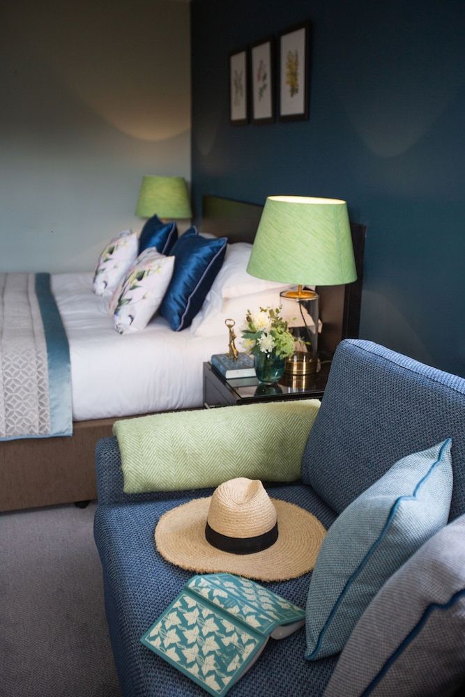 Hogarths Hotel Executive Double Room 8