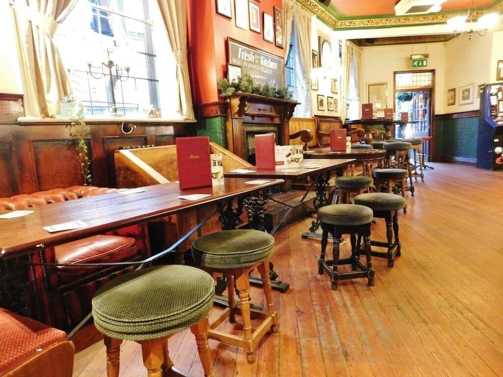 undefined The Bulls Head 6