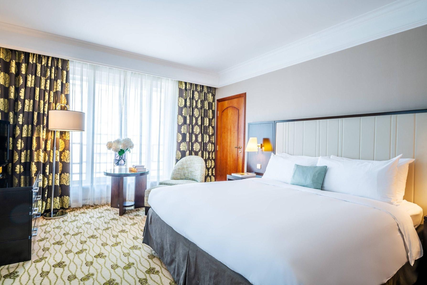 undefined Renaissance Brussels Hotel 7