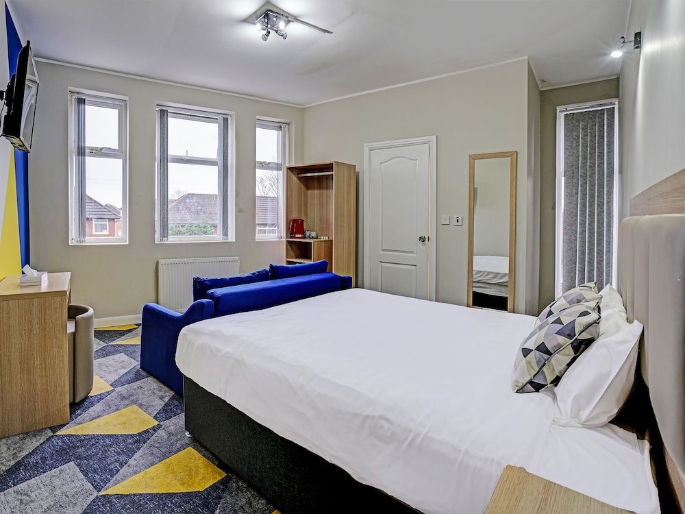 Weaste Hotel, West Manchester Standard Double Room, 1 Double Bed 3
