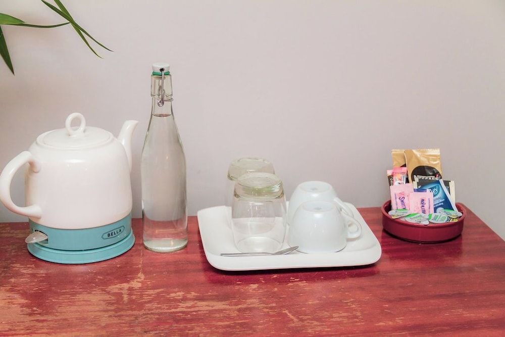 The Captain Cook Hotel Standard Room, Shared Bathroom 4