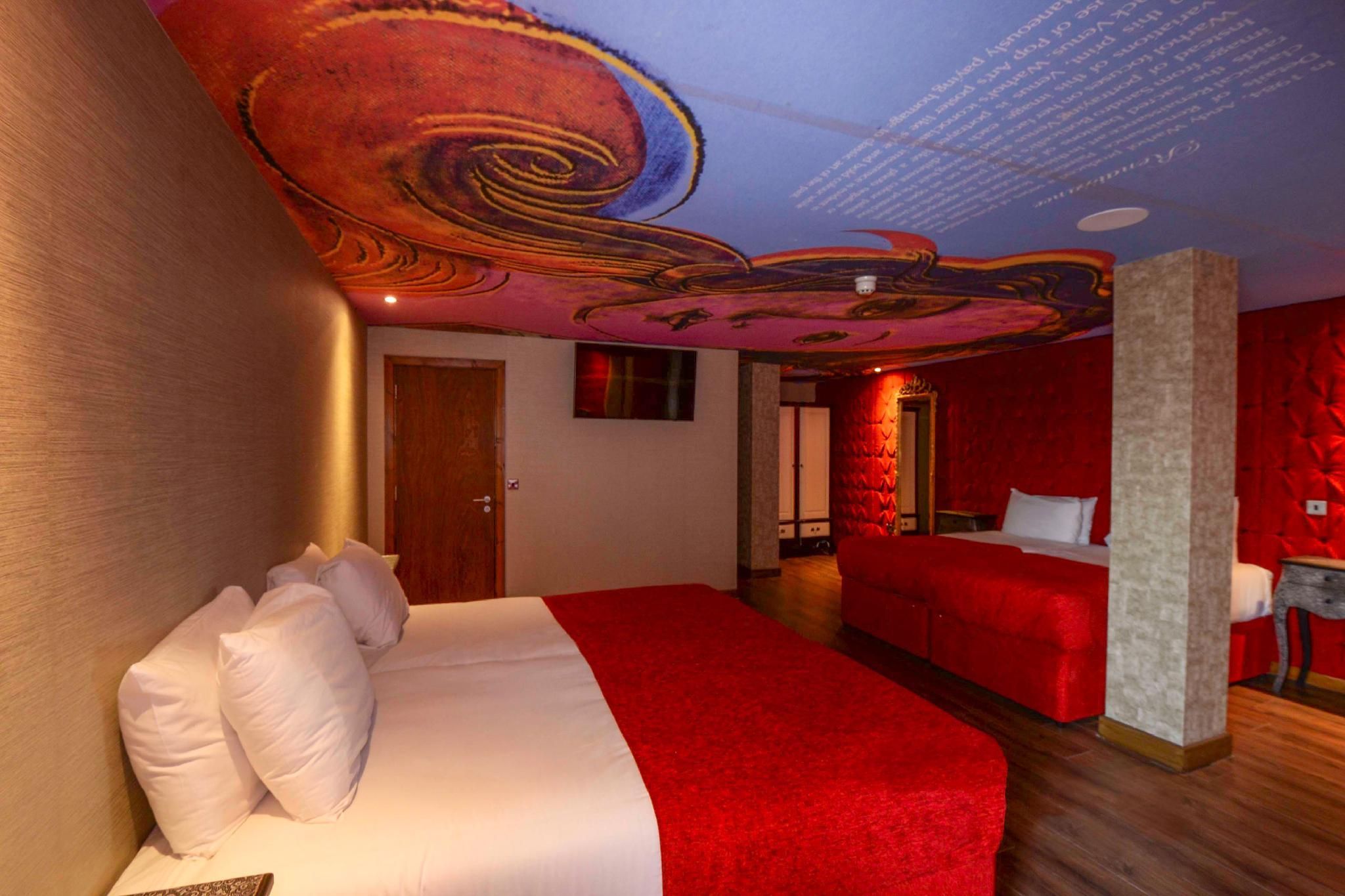 undefined Arthouse Hotel 9