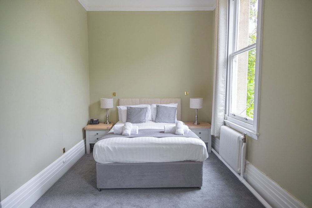 Woodland Manor Hotel Standard Double Room 6