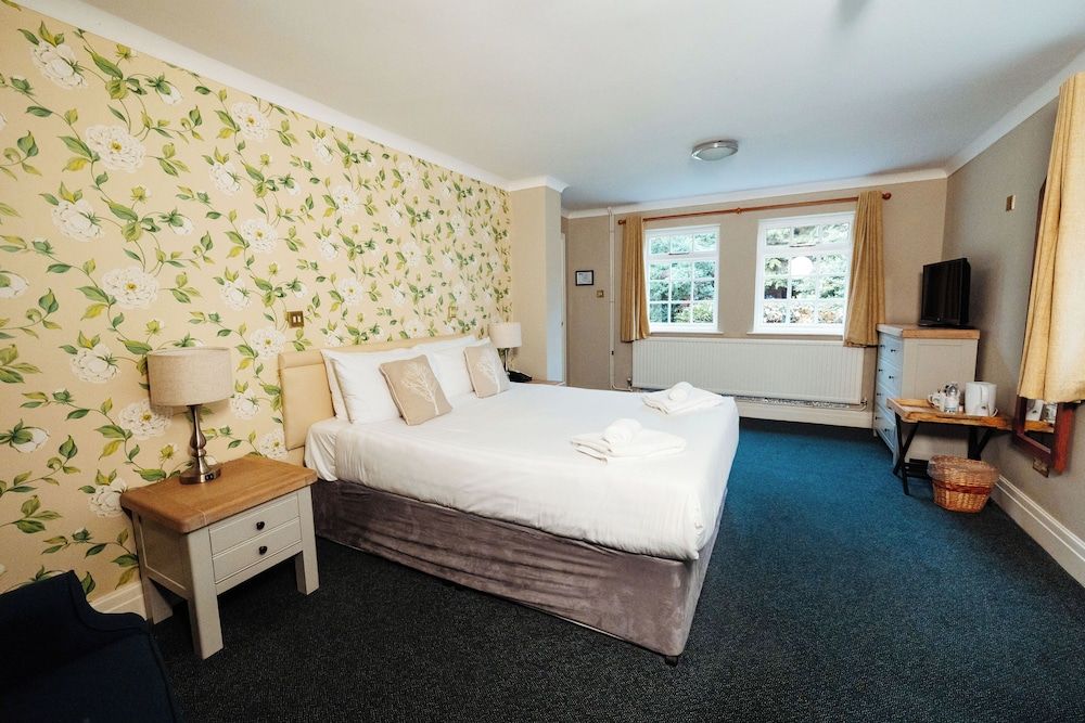 Woodland Manor Hotel Standard Double Room 9