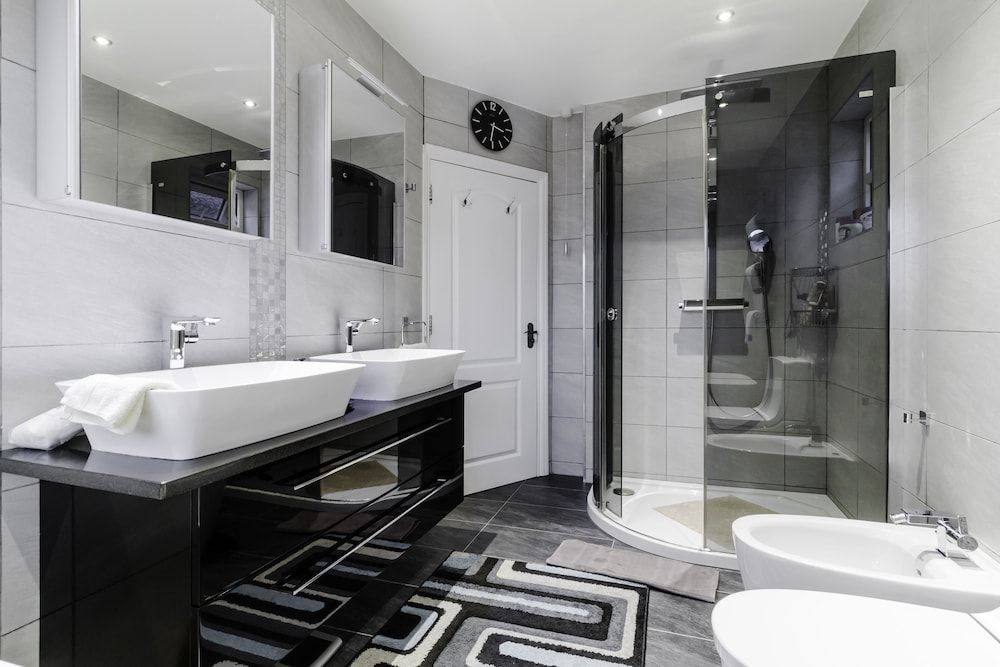 Brooklyn House Deluxe Double Room, Shared Bathroom (Apple Room) 4