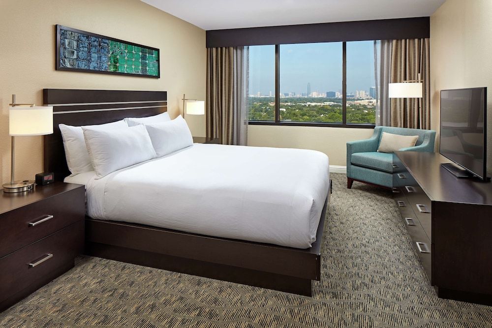 Hilton Houston Plaza/Medical Center Room, 1 King Bed, Non Smoking